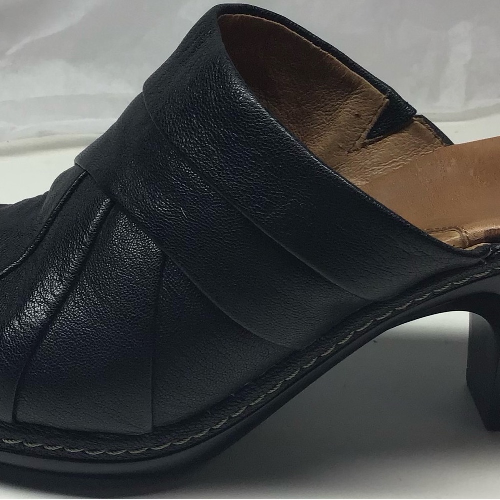 Sofft Black Leather Mules